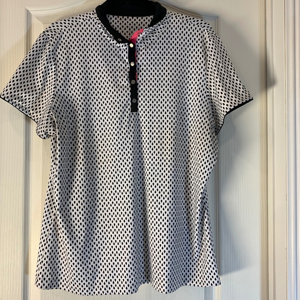 White Tail Golf Top – Women’s XL | Black & White Pattern‎ with Neon Pink Accent